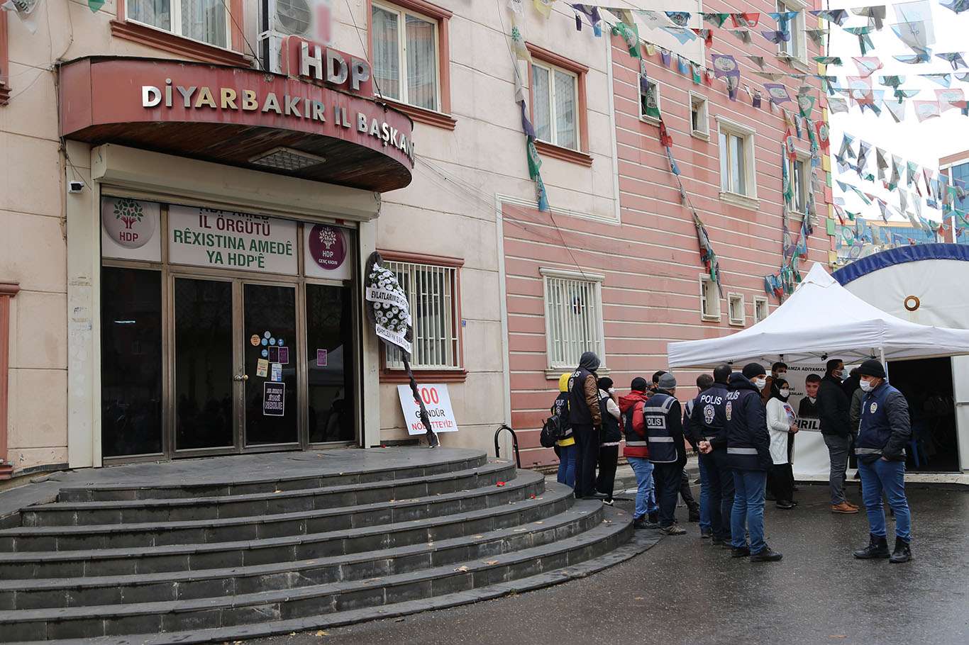 Evlat nöbetinde 500 gün geride kaldı Evlat nöbetinde 500 gün geride kaldı
